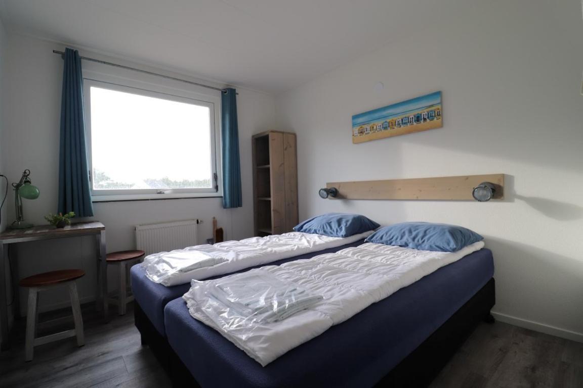 Sier Aan Zee Hostel Hollum  Exterior photo
