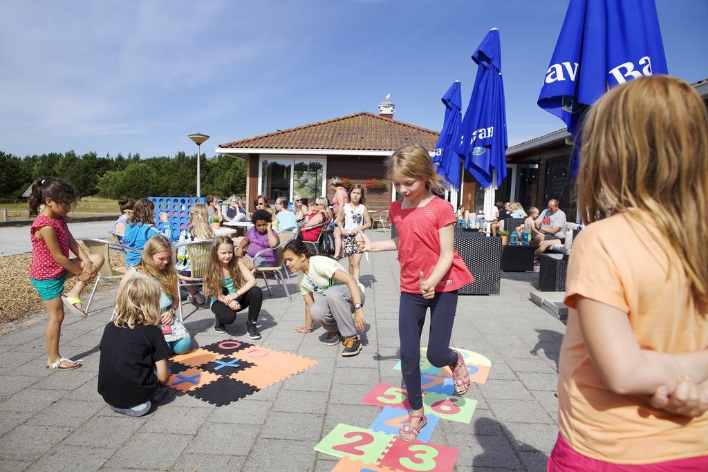 Sier Aan Zee Hostel Hollum  Exterior photo